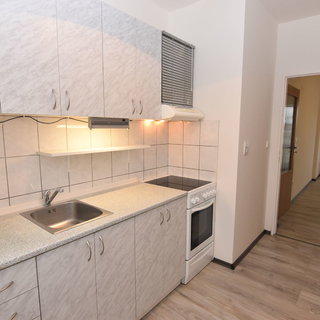 Pronájem bytu 2+1 42 m² Olomouc, Jiráskova
