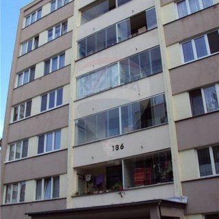 Pronájem bytu 1+kk a garsoniéry 35 m² Pardubice, Kosmonautů