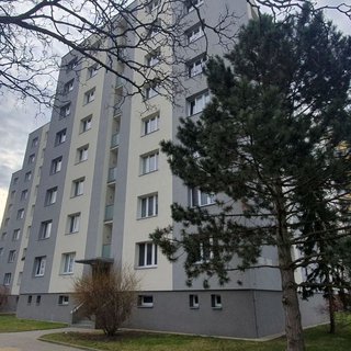 Pronájem bytu 2+1 65 m² Pardubice, Na Drážce