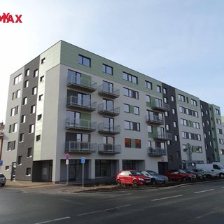 Pronájem bytu 1+kk a garsoniéry 43 m² Pardubice, Pichlova