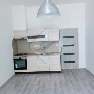 Pronájem bytu 2+1 40 m² Praha, V Horkách