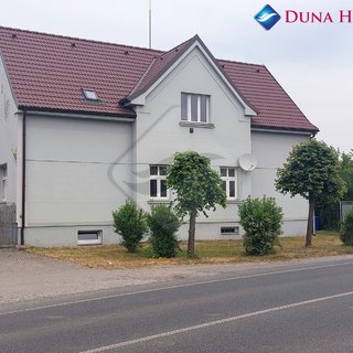 Prodej rodinného domu 465 m² Lety, Pražská