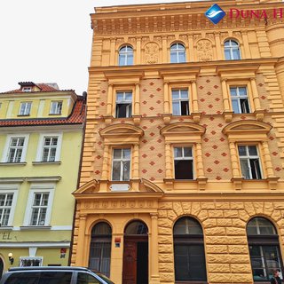 Prodej bytu 4+1 108 m² Praha, Dražického náměstí