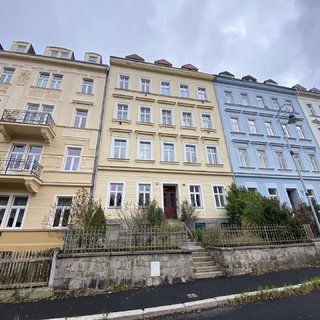 Prodej bytu 2+kk 56 m² Karlovy Vary, Škroupova