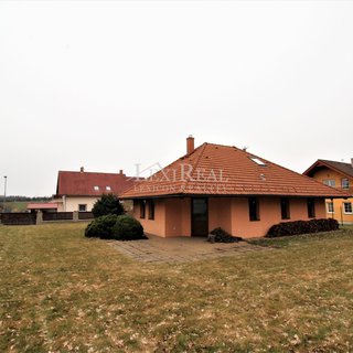 Pronájem rodinného domu 110 m² Hněvkovice