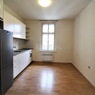 Pronájem bytu 1+1 40 m² Praha, Chlumova