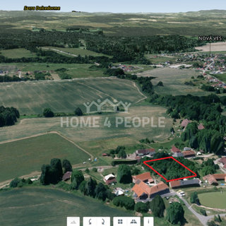 Prodej stavební parcely 1 975 m² Nová Ves, 