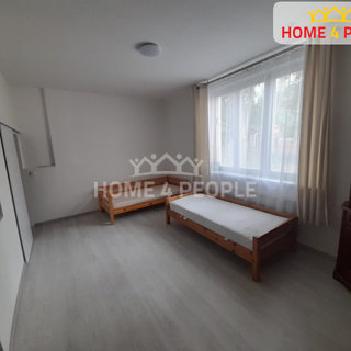 Pronájem bytu 1+kk a garsoniéry 35 m² Sokolov, Smetanova