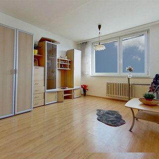 Pronájem bytu 1+1 33 m² Brno, Dubová