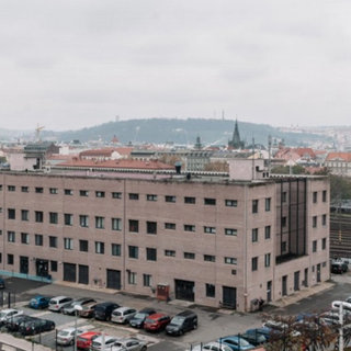 Pronájem kanceláře 360 m² Praha, Seifertova