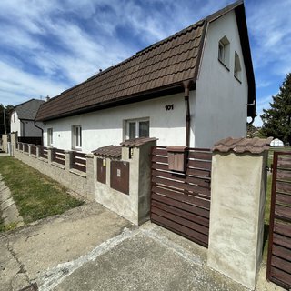 Pronájem bytu 1+1 70 m² Břežany II, 