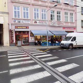 Pronájem obchodu Teplice, Benešovo náměstí