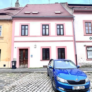 Prodej rodinného domu 180 m² Žatec, Žižkovo náměstí