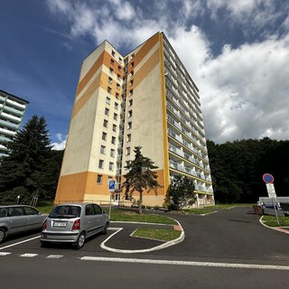 Pronájem bytu 2+1 52 m² Osek, Hrdlovská