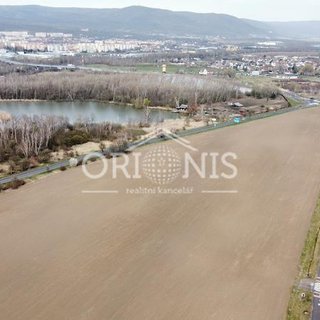 Prodej komerčního pozemku 74 902 m² Chomutov, Zadní Vinohrady