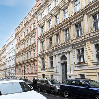 Prodej bytu 5+1 a více 95 m² Praha