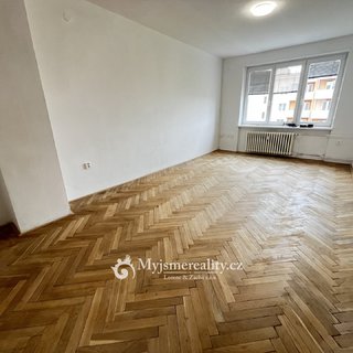 Pronájem bytu 2+1 53 m² Znojmo, Pražská sídl.