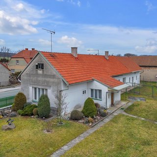 Prodej rodinného domu 300 m² Opolany