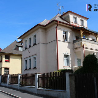 Prodej rodinného domu 271 m² Karlovy Vary, S. K. Neumanna