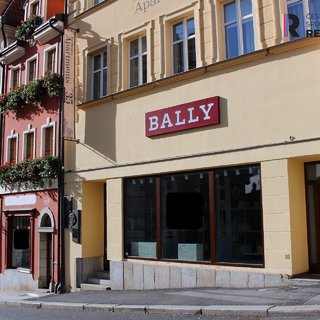Pronájem obchodu 66 m² Karlovy Vary, Tržiště