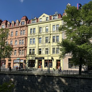 Pronájem bytu 2+1 64 m² Karlovy Vary, nábřeží Jana Palacha