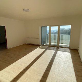 Prodej bytu 3+kk 98 m² Pelhřimov
