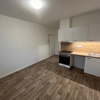 Pronájem bytu 3+kk 48 m² Brno, Poděbradova