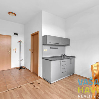 Pronájem bytu 2+kk 39 m² Hradec Králové, Gočárova třída