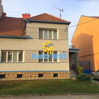 Pronájem rodinného domu 150 m² Hluk, Sokolská