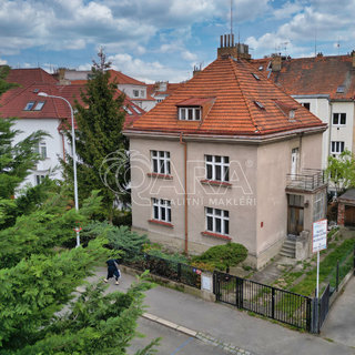 Prodej rodinného domu 300 m² Praha, Na záhonech