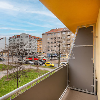 Pronájem bytu 2+1 72 m² Praha, Sokolovská