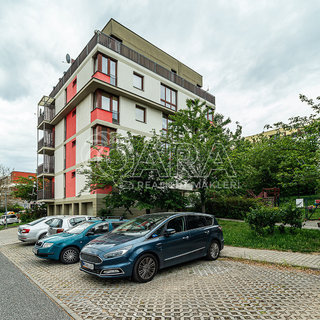 Prodej bytu 2+kk 46 m² Beroun, Palouček