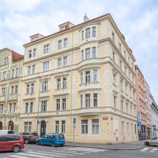 Prodej bytu 2+kk 43 m² Praha, Čestmírova