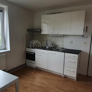 Pronájem bytu 2+kk 33 m² Čelákovice, Masarykova