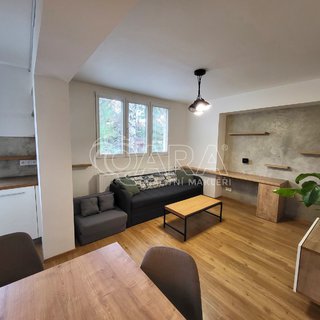 Pronájem bytu 3+kk 56 m² Čelákovice, Rumunská