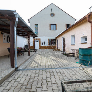 Prodej rodinného domu 300 m² Dolní Beřkovice, Horní hájek