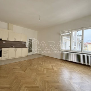 Pronájem bytu 2+kk 44 m² Praha, Žitná