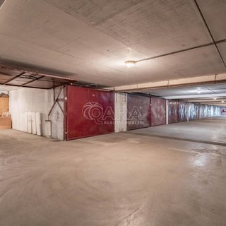 Prodej garáže 18 m² Praha, Běhounkova