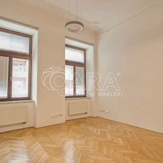 Pronájem bytu 2+1 63 m² Praha, 