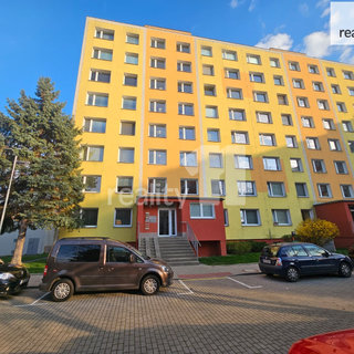 Pronájem bytu 3+kk 70 m² Kolín, Březinova