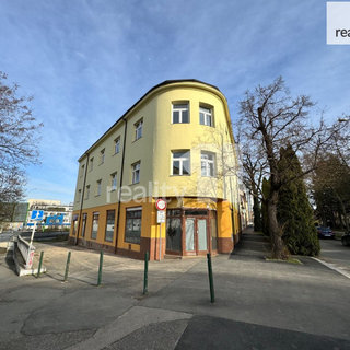 Prodej bytu 2+kk 43 m² Praha, Hanusova