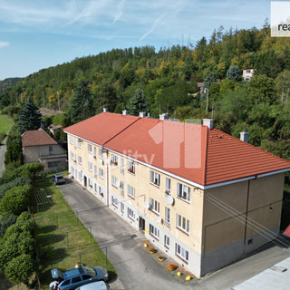 Prodej bytu 4+1 94 m² Nižbor, Pod Nádražím