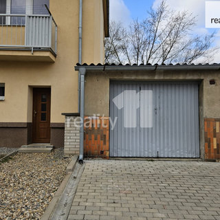 Prodej garáže 23 m² Doksy, Hálkova