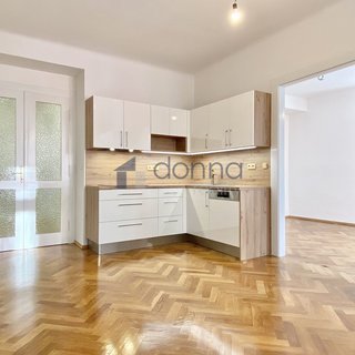 Pronájem bytu 3+1 95 m², Slezská