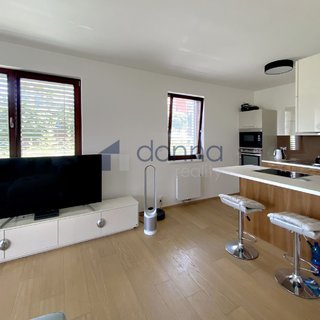 Pronájem bytu 2+kk 55 m² Praha, Naskové