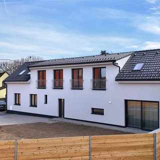 Prodej rodinného domu 219 m² Jenštejn