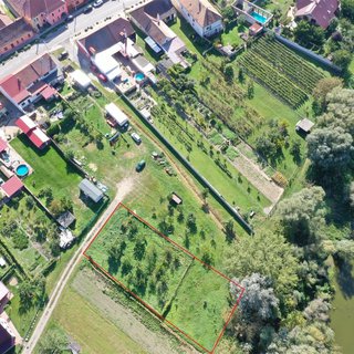 Prodej zahrady 958 m² Dolní Věstonice