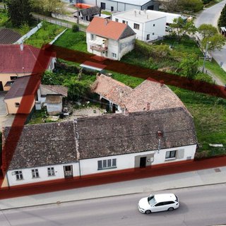 Prodej komerčního pozemku 836 m² Jaroslavice, Znojemská