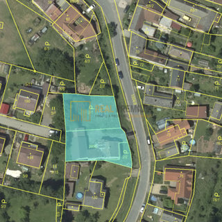 Prodej stavební parcely 1 071 m² Biskupice
