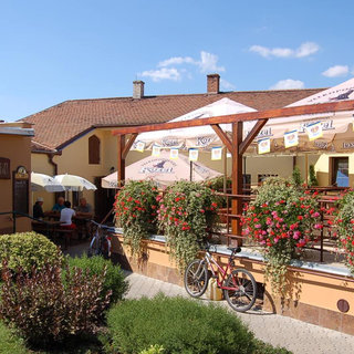 Prodej restaurace 345 m² Strážnice, Radějovská